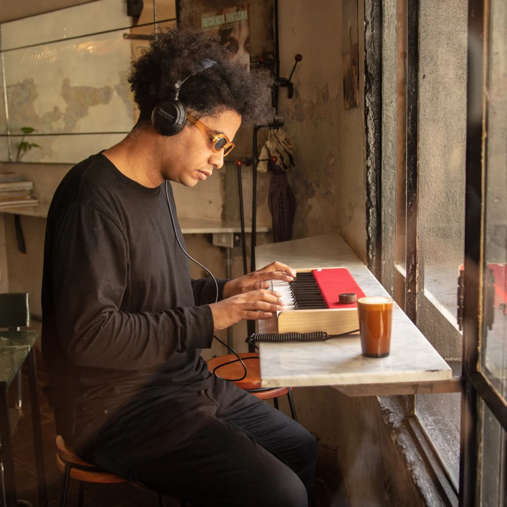 loog piano - Image 8