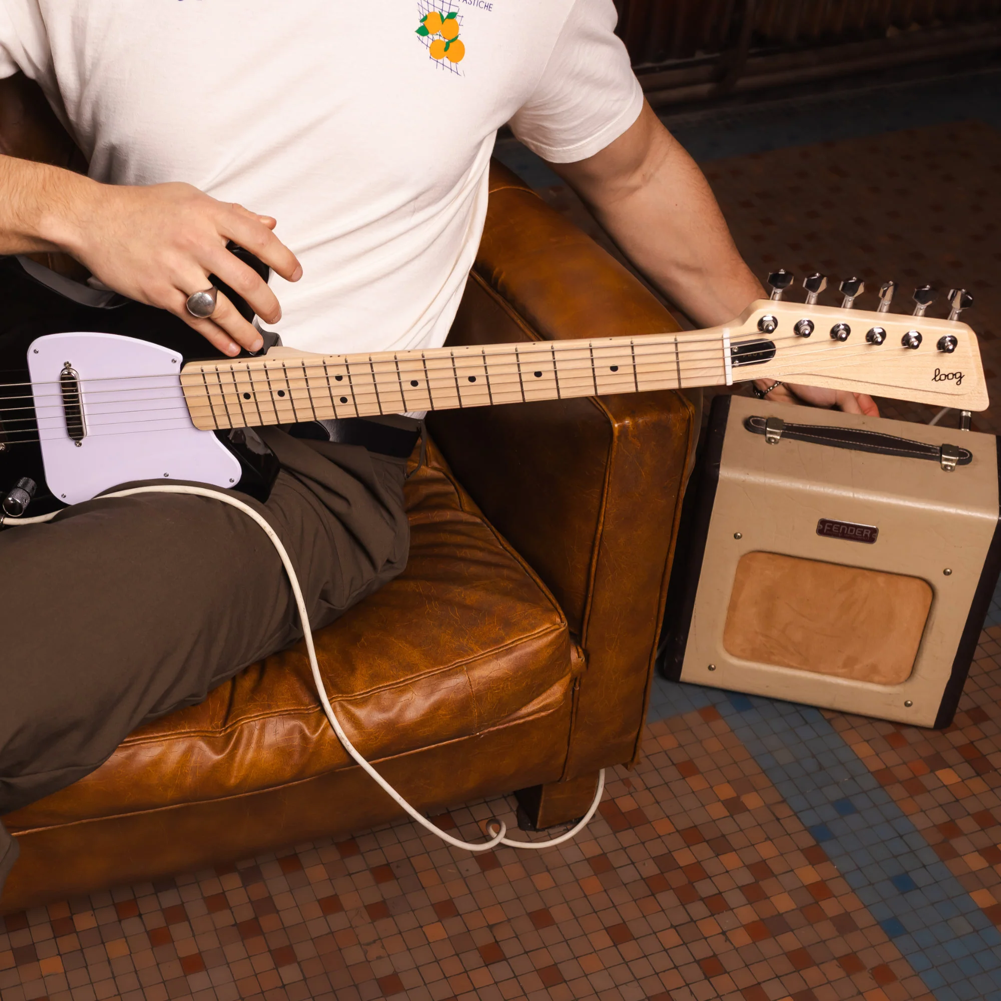 loog pro 6 electric guitar - Image 11