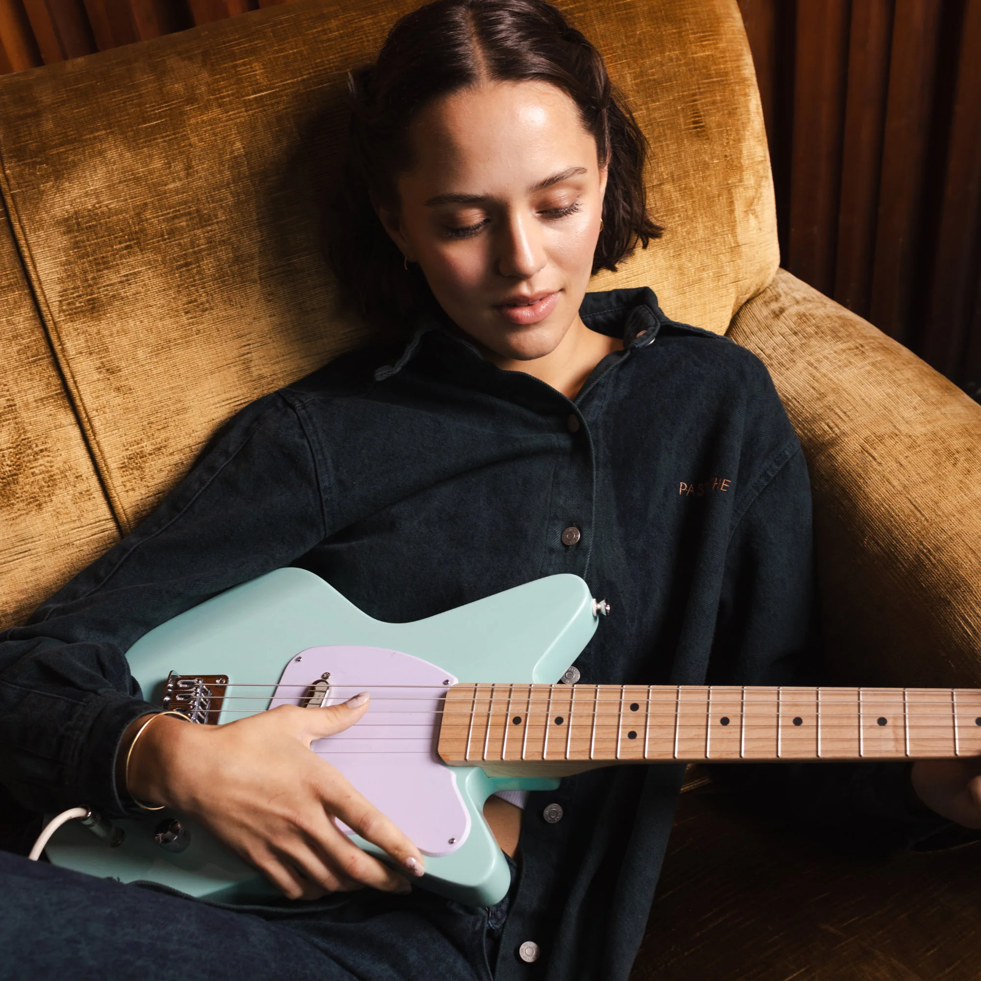 loog pro 6 electric bundle - Image 4